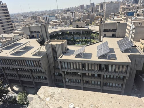 نصب نیروگاه 200 کیلووات روی بام وزارت آموزش و پرورش