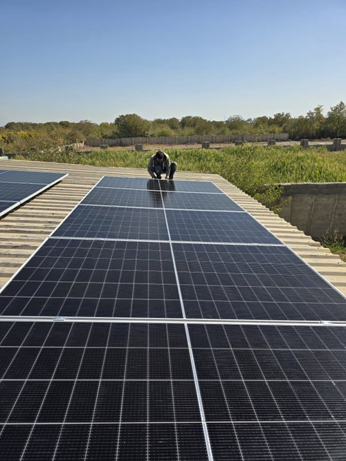 نصب نیروگاه خورشیدی آفگرید 7 کیلووات در هشتگرد