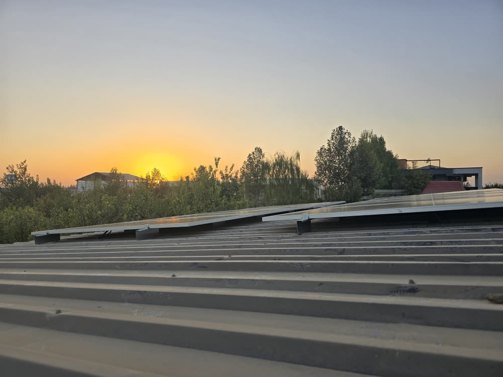 نصب نیروگاه خورشیدی آفگرید 7 کیلووات در هشتگرد